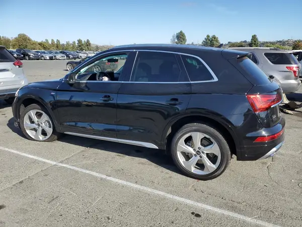 WA1EAAFY5N2045964 2022 AUDI Q5 - Image 2