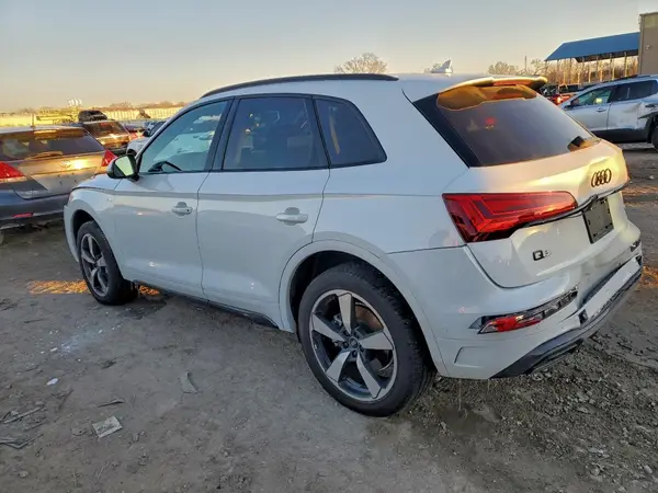 WA1EAAFY5N2056947 2022 AUDI Q5 - Image 2