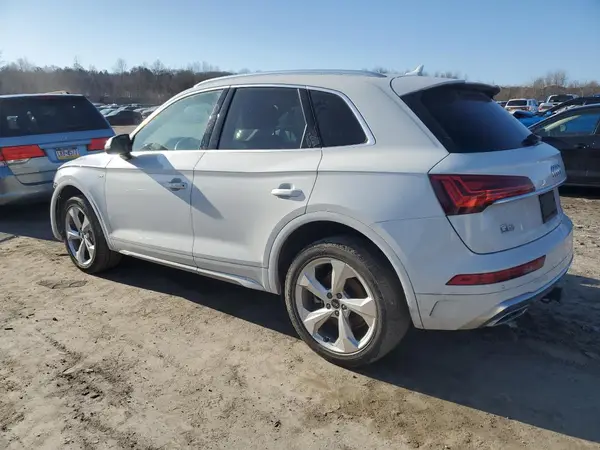 WA1EAAFY5N2118556 2022 AUDI Q5 - Image 2