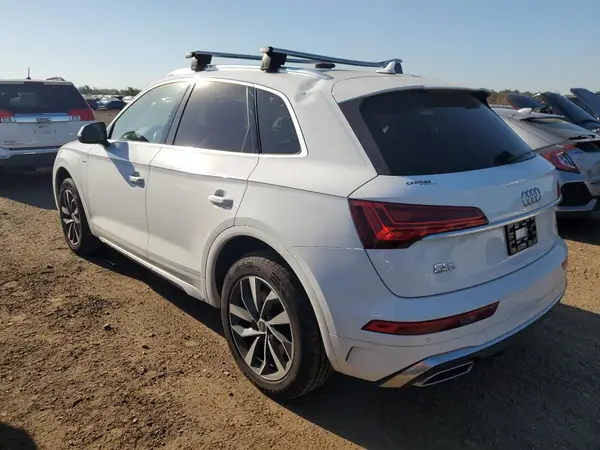 WA1EAAFY5N2129556 2022 AUDI Q5 - Image 2
