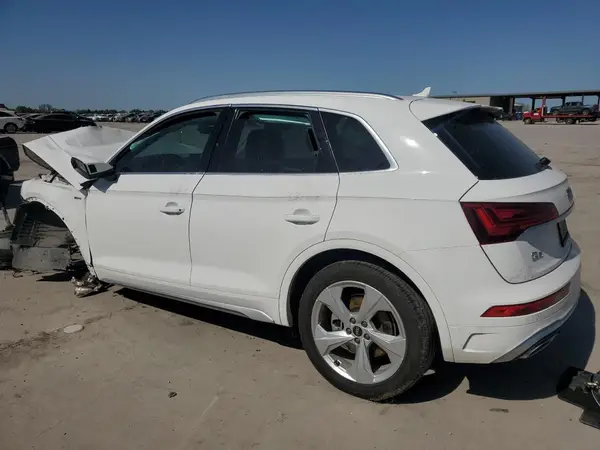 WA1EAAFY5P2118396 2022 AUDI Q5 - Image 2