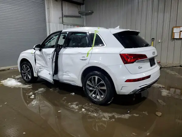 WA1EAAFY5R2030015 2024 AUDI Q5 - Image 2