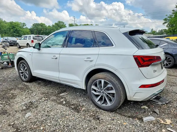 WA1EAAFY5R2072118 2024 AUDI Q5 - Image 2