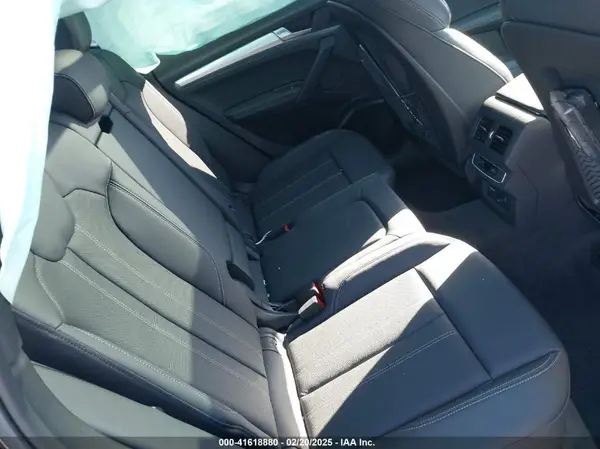 WA1EAAFY5R2120135 2024 AUDI Q5 - Image 8