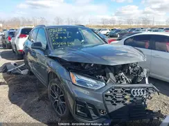 WA1EAAFY6M2057314 2021 AUDI Q5