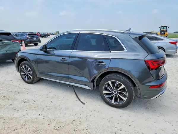 WA1EAAFY6N2016313 2022 AUDI Q5 - Image 2
