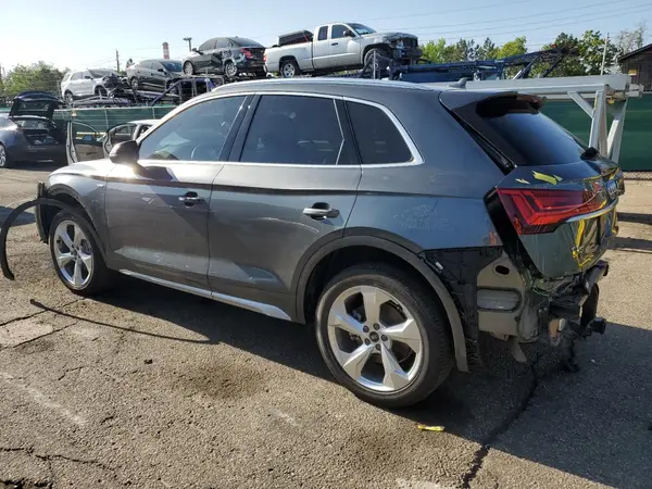WA1EAAFY6N2078682 2022 AUDI Q5 - Image 2
