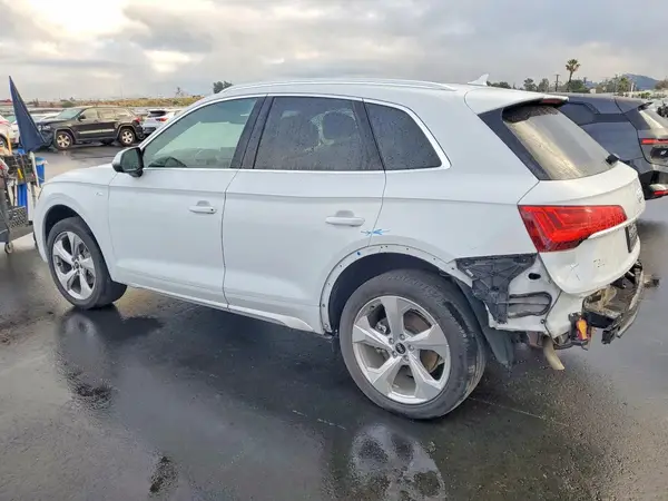WA1EAAFY6N2092856 2022 AUDI Q5 - Image 2