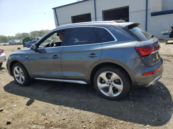 WA1EAAFY6N2124480 2022 AUDI Q5 - Image 2