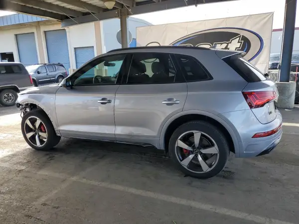 WA1EAAFY6R2003275 2024 AUDI Q5 - Image 2