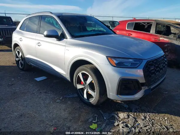 WA1EAAFY6R2005575 2024 AUDI Q5 - Image 1