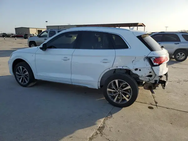 WA1EAAFY6R2019329 2024 AUDI Q5 - Image 2