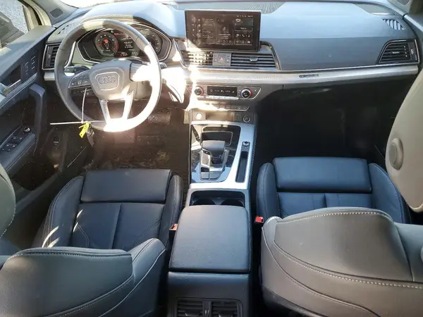 WA1EAAFY6R2037748 2024 AUDI Q5 - Image 8