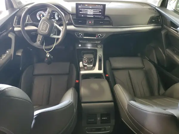 WA1EAAFY6R2043825 2024 AUDI Q5 - Image 8