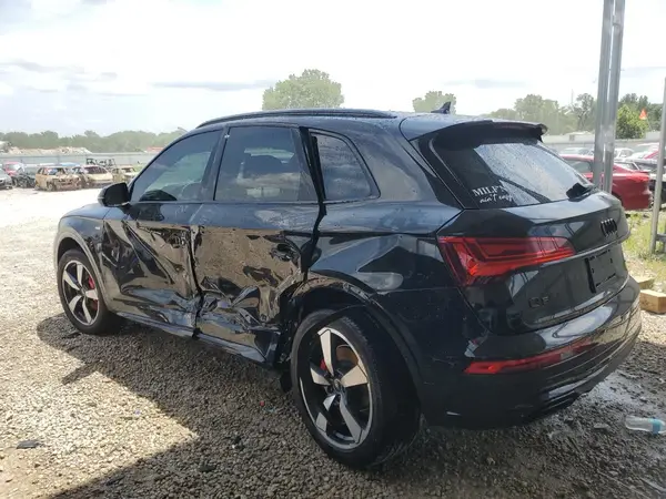 WA1EAAFY6R2085749 2024 AUDI Q5 - Image 2