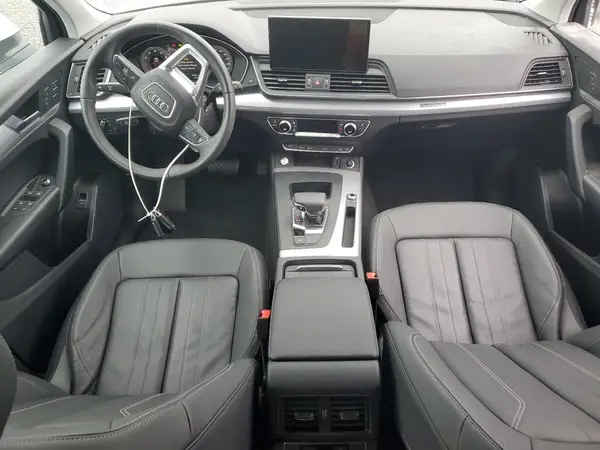 WA1EAAFY6S2010278 2025 AUDI Q5 - Image 8