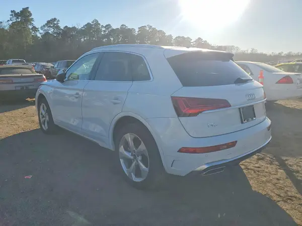 WA1EAAFY6S2011110 2025 AUDI Q5 - Image 2
