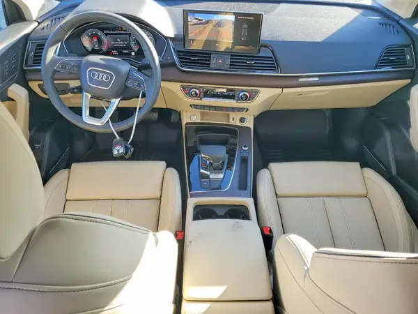WA1EAAFY6S2011110 2025 AUDI Q5 - Image 8