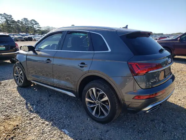 WA1EAAFY7N2050583 2022 AUDI Q5 - Image 2
