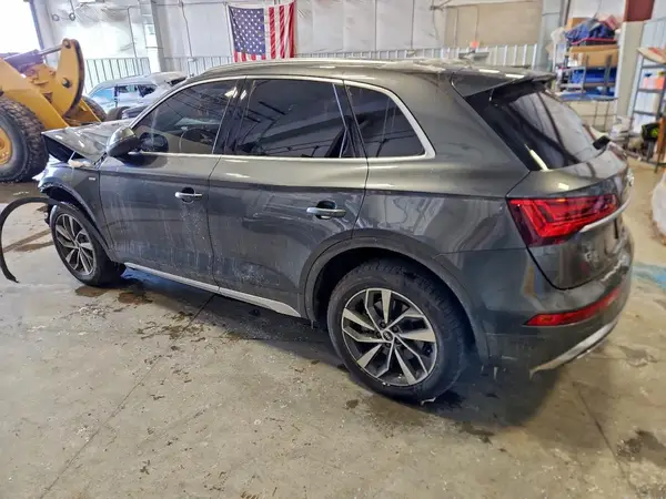 WA1EAAFY7N2068873 2022 AUDI Q5 - Image 2