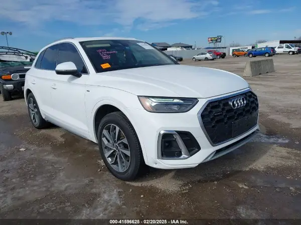 WA1EAAFY7N2092557 2022 AUDI Q5 - Image 1