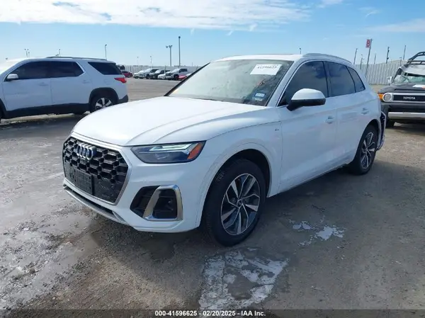 WA1EAAFY7N2092557 2022 AUDI Q5 - Image 2