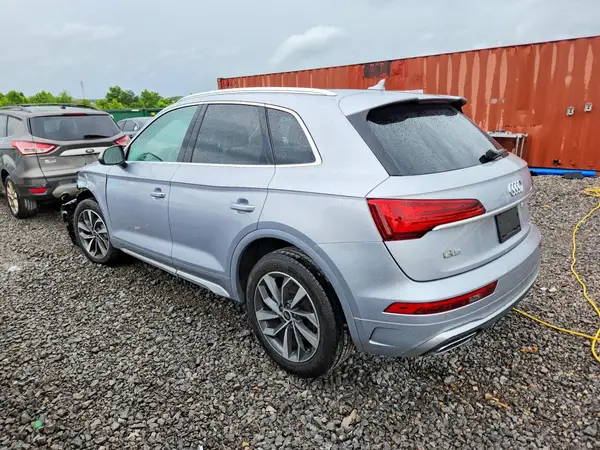 WA1EAAFY7N2122110 2022 AUDI Q5 - Image 2