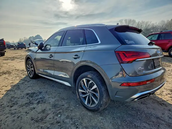WA1EAAFY7P2057018 2023 AUDI Q5 - Image 2