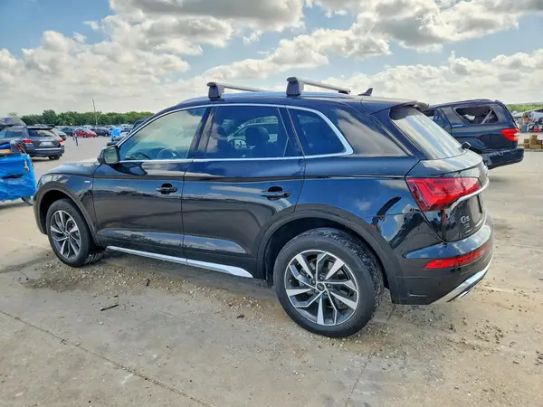 WA1EAAFY7P2121235 2023 AUDI Q5 - Image 2