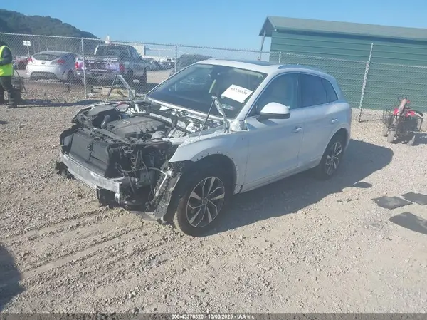 WA1EAAFY7P2130758 2023 AUDI Q5 - Image 2