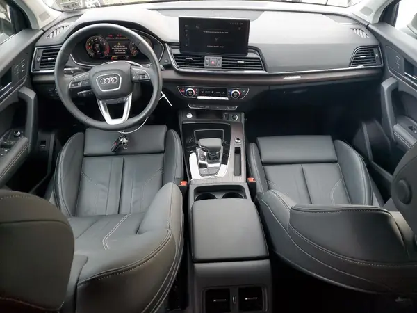 WA1EAAFY7R2018366 2024 AUDI Q5 - Image 8