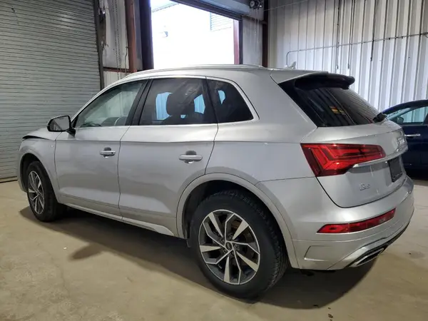 WA1EAAFY7R2064585 2024 AUDI Q5 - Image 2