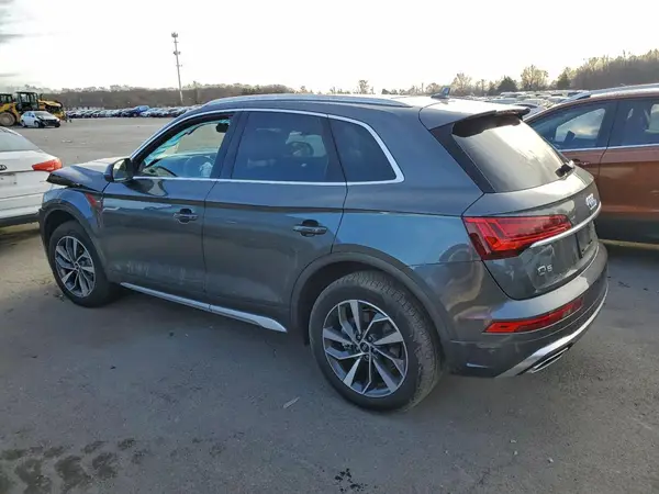 WA1EAAFY7S2032435 2025 AUDI Q5 - Image 2