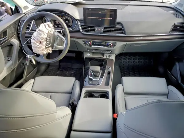 WA1EAAFY7S2032435 2025 AUDI Q5 - Image 8