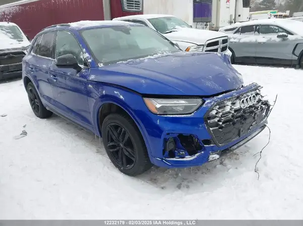 WA1EAAFY8M2068881 2021 AUDI Q5 - Image 1