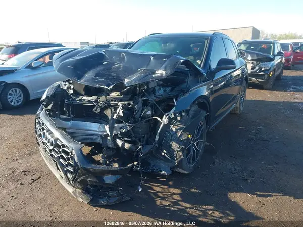 WA1EAAFY8M2085213 2021 AUDI Q5 - Image 2
