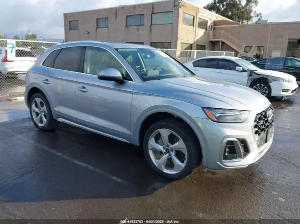 WA1EAAFY8N2004888 2022 AUDI Q5 - Image 1