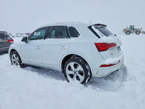 WA1EAAFY8N2025594 2022 AUDI Q5 - Image 2