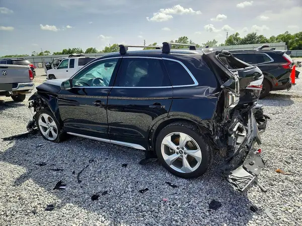 WA1EAAFY8N2041598 2022 AUDI Q5 - Image 2