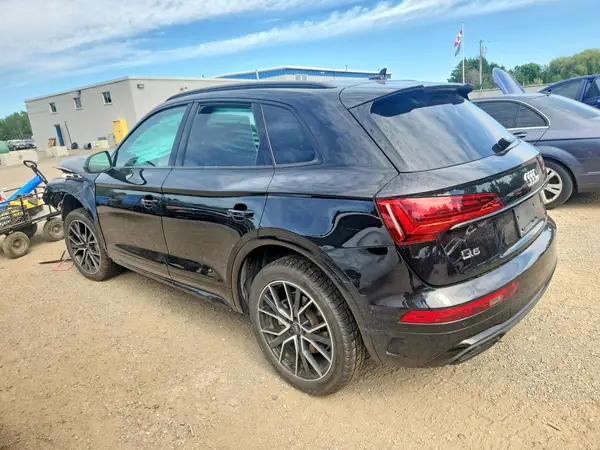 WA1EAAFY8N2053878 2022 AUDI Q5 - Image 2