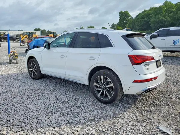 WA1EAAFY8N2085553 2022 AUDI Q5 - Image 2