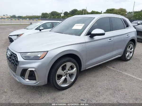 WA1EAAFY8N2115246 2022 AUDI Q5 - Image 2