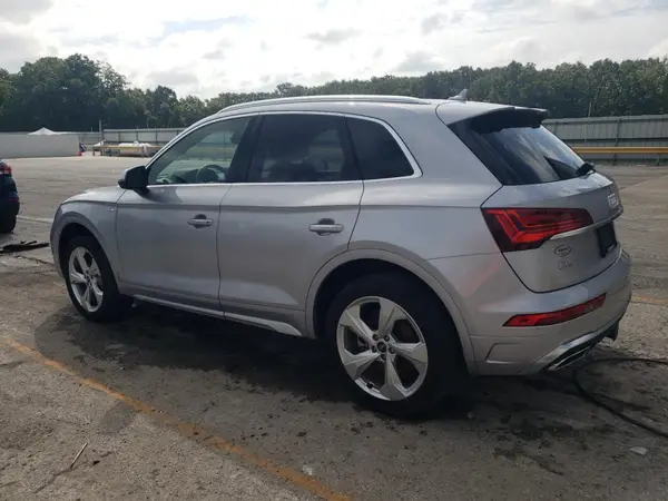 WA1EAAFY8P2176969 2023 AUDI Q5 - Image 2