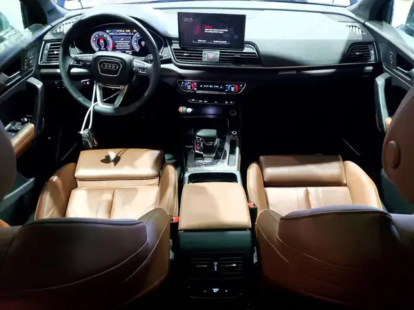 WA1EAAFY8R2012611 2024 AUDI Q5 - Image 8
