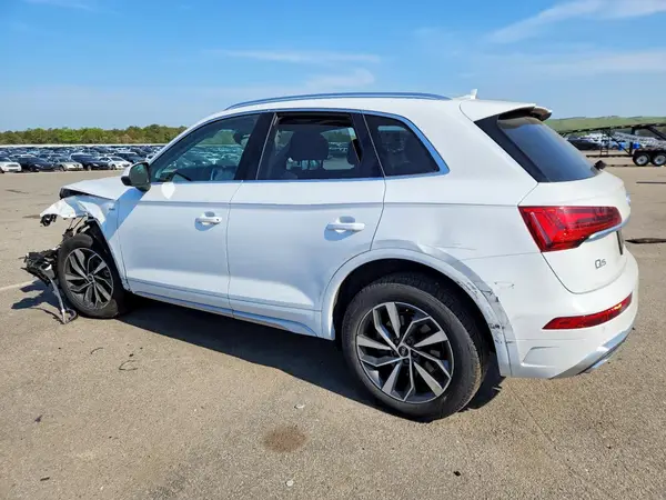 WA1EAAFY8R2017582 2024 AUDI Q5 - Image 2