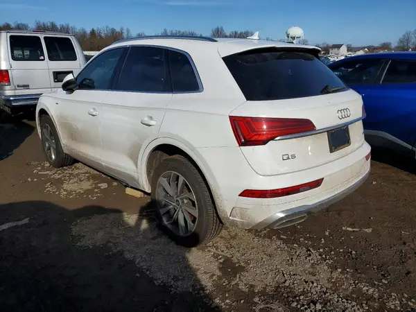 WA1EAAFY8R2081167 2024 AUDI Q5 - Image 2