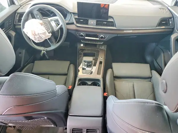 WA1EAAFY8S2012940 2025 AUDI Q5 - Image 8