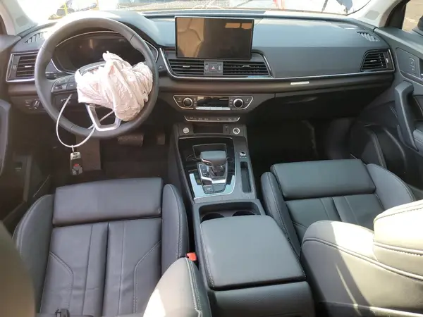 WA1EAAFY8S2019029 2025 AUDI Q5 - Image 8