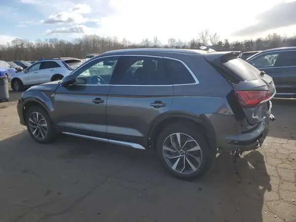 WA1EAAFY9N2012840 2022 AUDI Q5 - Image 2