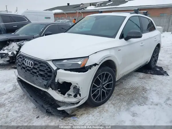 WA1EAAFY9N2052786 2022 AUDI Q5 - Image 2
